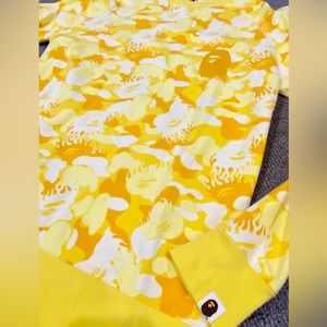 BAPE KIDS CREWNECK + SHORTS SET (Size 160 Brand New)